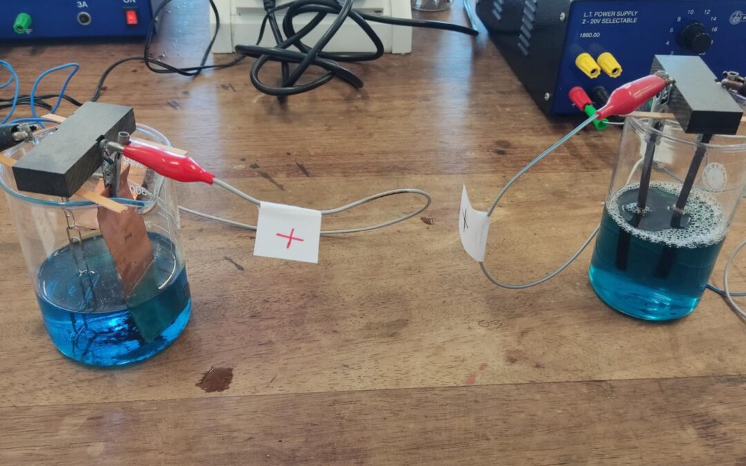 Year 10 Chemistry Students Explore Electrolysis